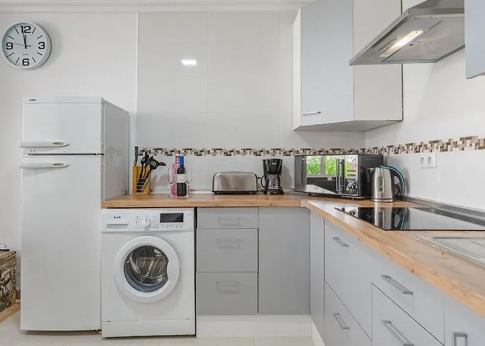 Estudio Cantabrico - By Feel Your Holidays طوستا ديل سيلونثيو